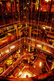 Pachamama Paris is a one-of-a-kind place to eat, drink, and dance all in one beautiful building. Anyone who wants to feel like they're in Latin America in the middle of Paris should definitely go here. Guests can enjoy a culinary journey that celebrates the rich flavors and traditions of Latin America in a lively setting with a carefully chosen menu. Pachamama Paris promises an unforgettable experience that captures the essence of its cultural heritage, whether you're having a fun night out or a quiet dinner.